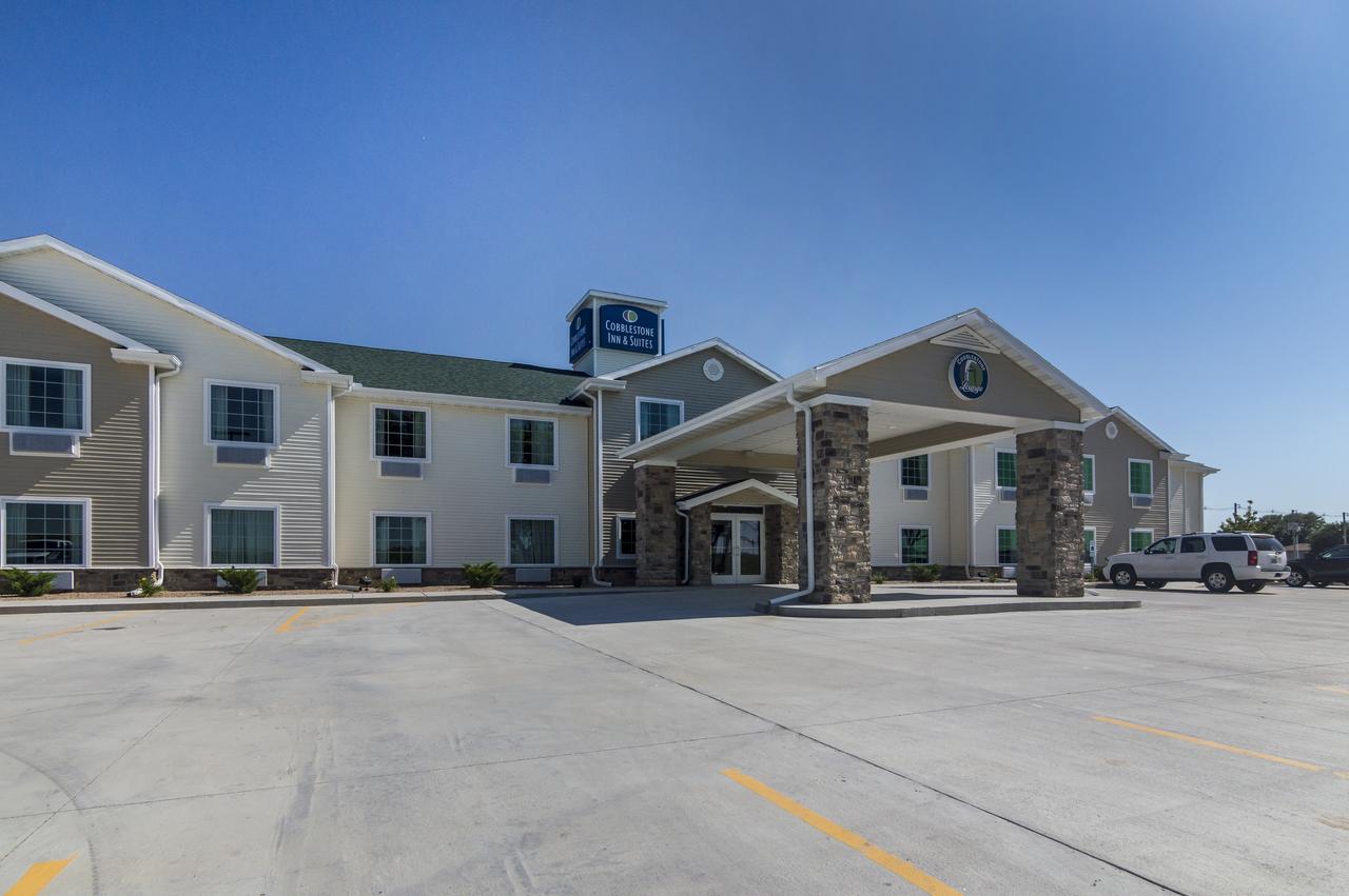 Cobblestone Inn & Suites - Lakin Екстериор снимка