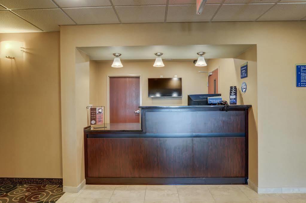 Cobblestone Inn & Suites - Lakin Екстериор снимка