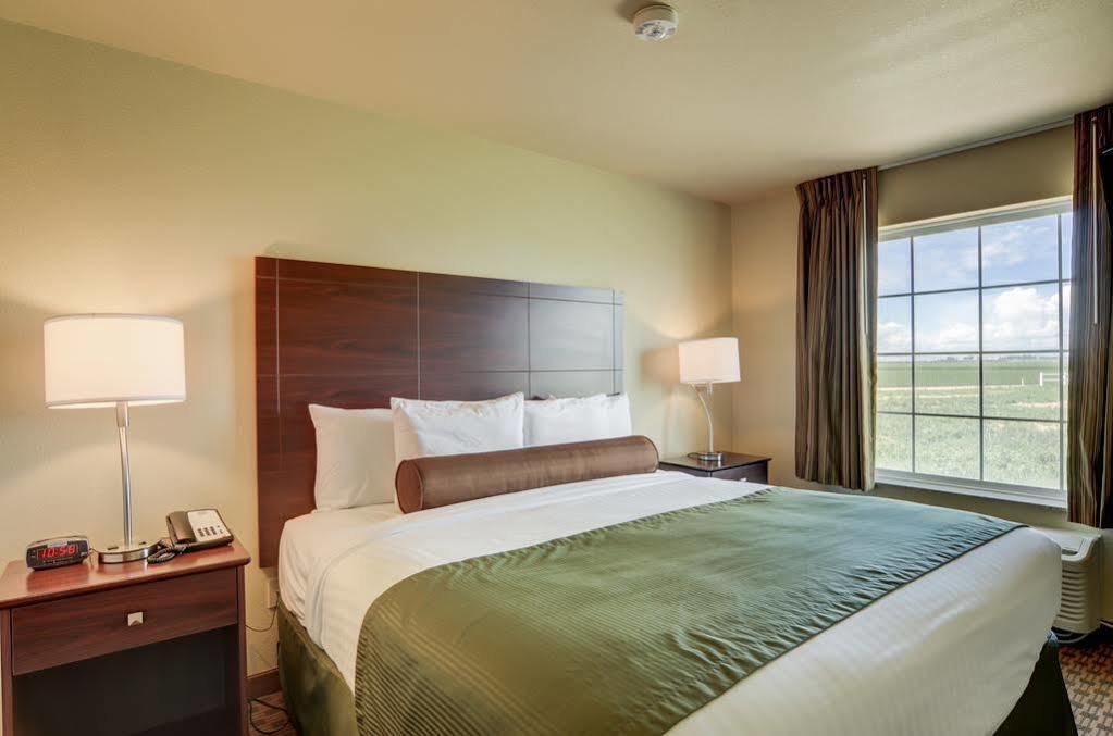 Cobblestone Inn & Suites - Lakin Екстериор снимка